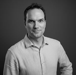 Writer | Author Ric Perrott